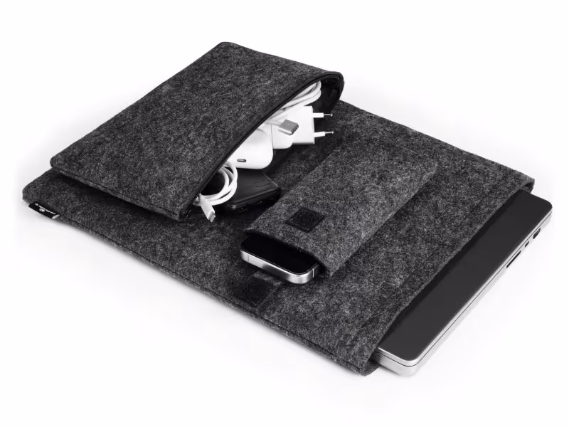 New Work with EFFECT: New Laptop Accessories from DURABLE Made from Recycled PET Felt