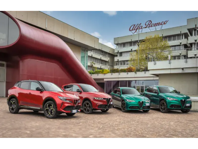 Alfa Romeo Triumphs in Design: Wins Three AUTO BILD Germany Awards