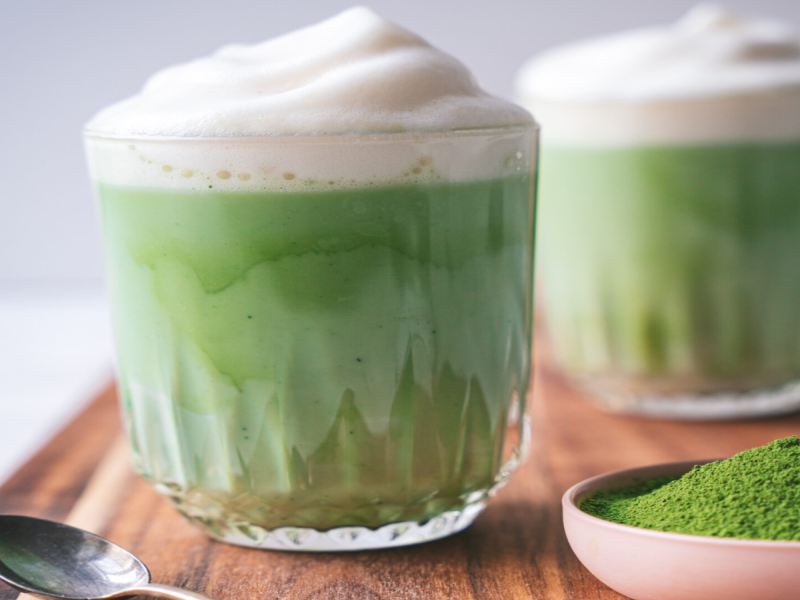 Warum Matcha der neue Kaffee ist – und wie der grüne Tee unseren Lifestyle revolutioniert