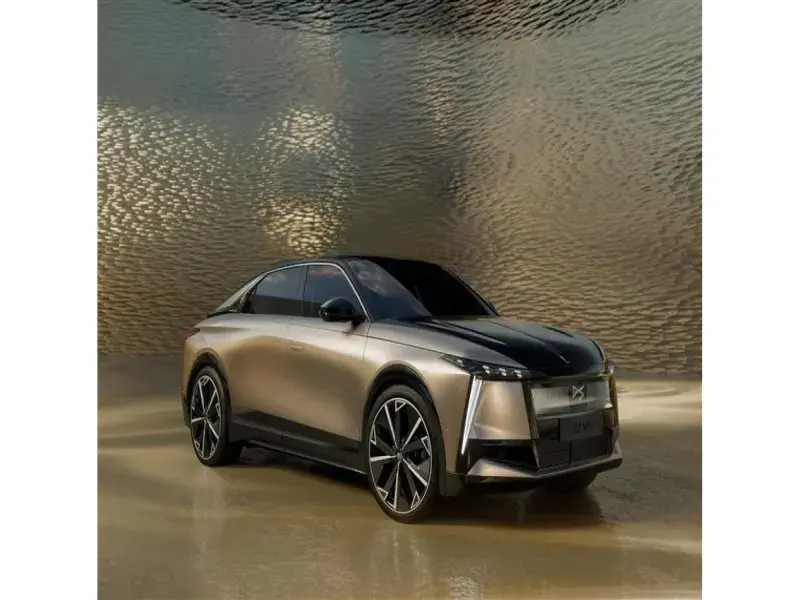 DS N°8: An Invitation to the Electric Journey