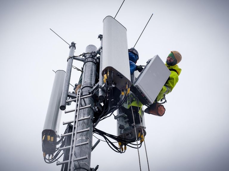 Telekom Takes Innovative Approach to Network Expansion in Hamburg