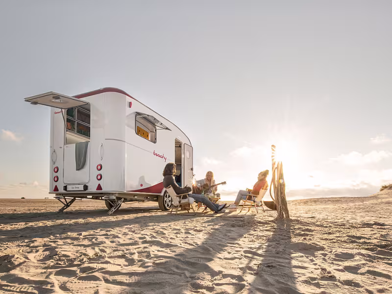 New BEACHY 420+ Caravan Delivers Sunset Vibes and More Flexibility for Families and Friends