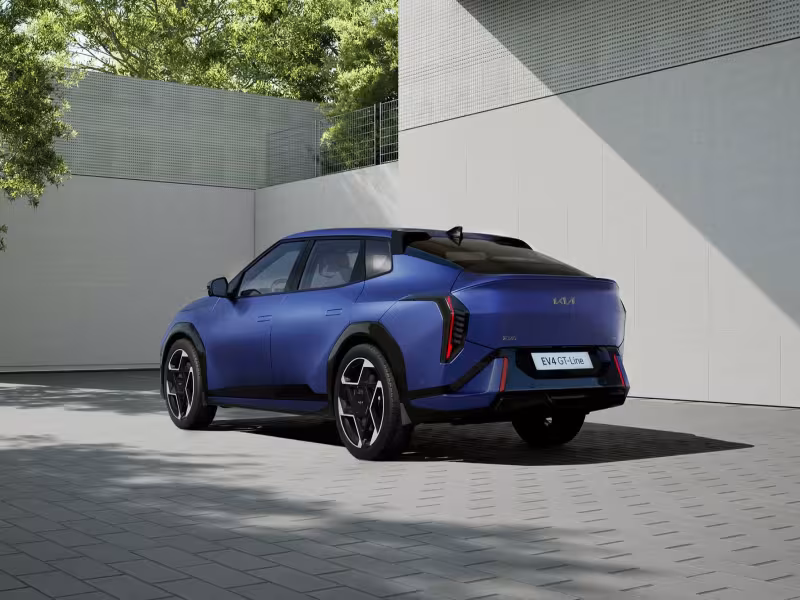 Kia EV4 and EV4 Fastback: Bold Design, Smart Tech, and Up to 633 km Range for Everyday Electric Driving