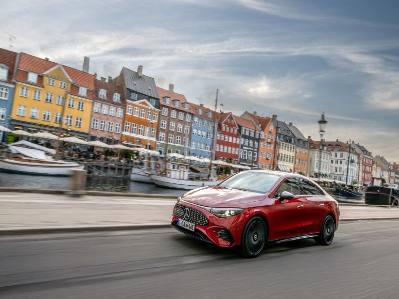 Mercedes-Benz CLA, electric sedan, MBUX Virtual Assistant, fast charging, CLA 250+, CLA 350 4MATIC, MB.CHARGE Public, luxury compact car