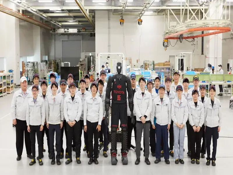 Toyota's AI Basketball Robot CUE5
