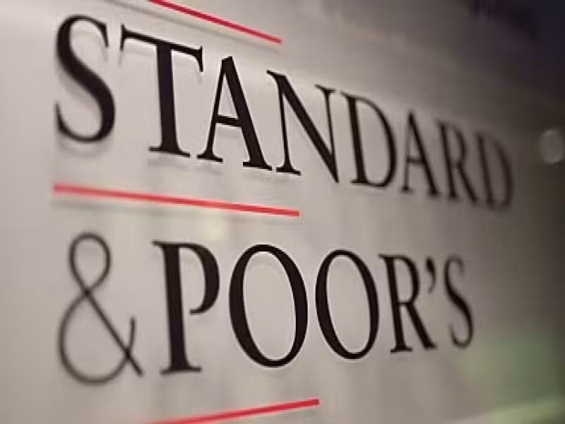 S&P Global Ratings Elevates Outlook for Gothaer Insurance Group Amidst Strategic Merger