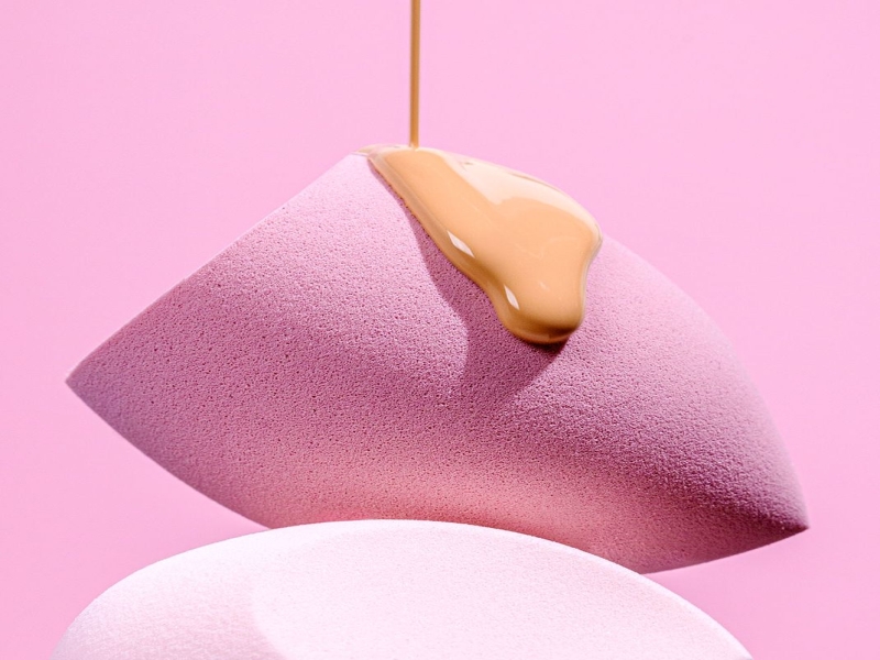 Glow Up: How to Apply Tinted Moisturizer Like a Pro for Radiant, Healthy Skin