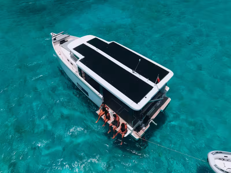 Jeanneau Sea Loft 480: The “Floating Villa” That Makes Slow Travel Feel Like Real Luxury