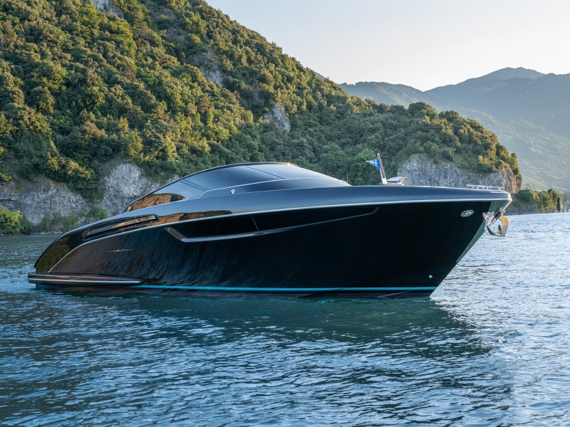 Riva Cento: A 12-Boat Collector’s Open Yacht That Reimagines Classic Italian Glamour