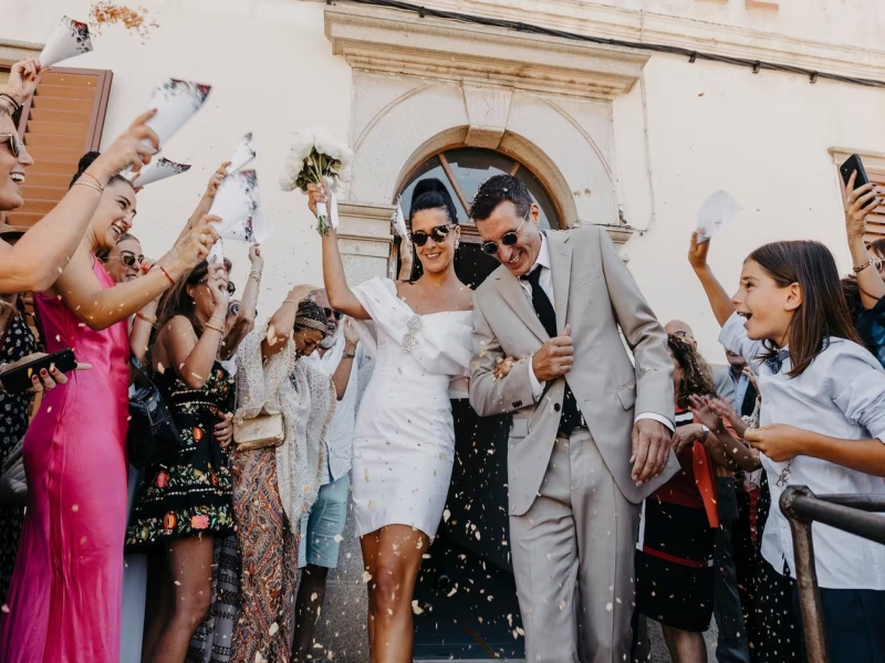 The best Canon lenses to make wedding memories look magical