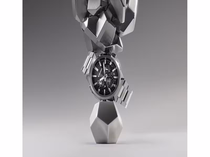 Casio Unveils Metal-Clad G-SHOCK GST-W1000 With 3D Nano-Etched Dial