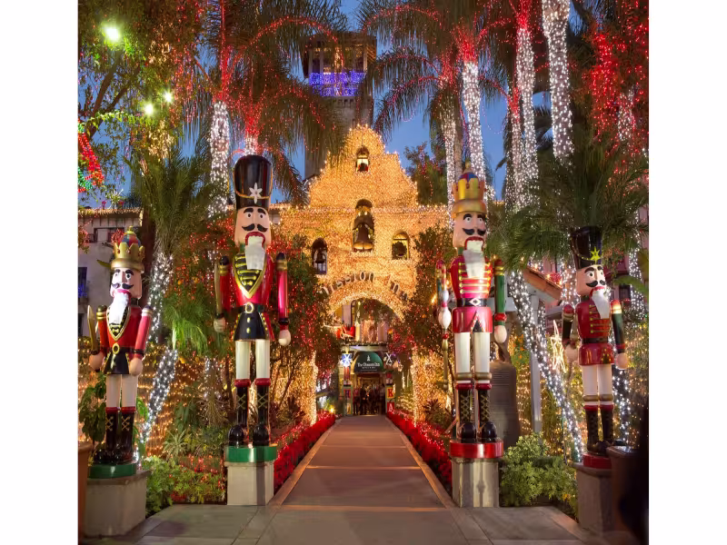 Mission Inn's Festival of Lights Returns Nov. 21 With Build-A-Bear Pop-Ups