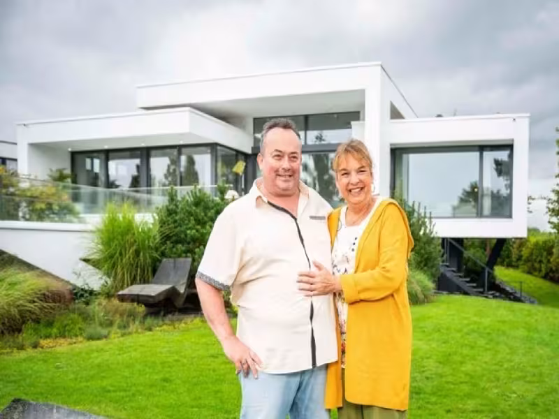 From Fraud Victim to Millionaire: Stuttgart Man Wins €2.5M Lakeside Villa