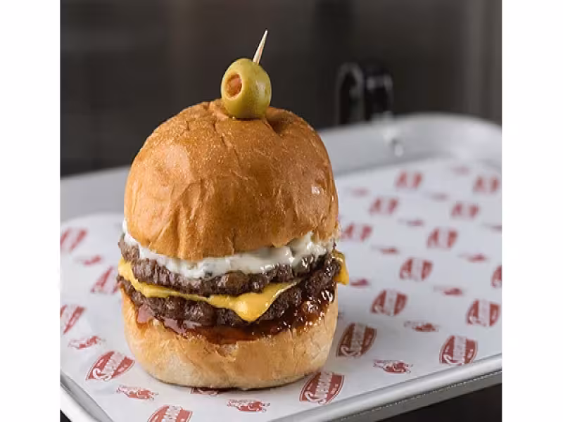 Swensons Brings Back Original Buns After Guest Backlash