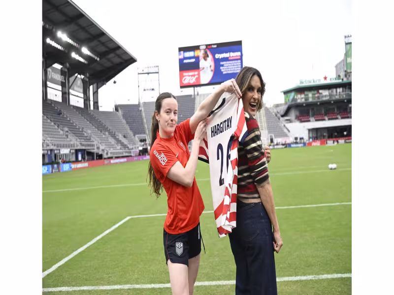 Purina Brings Purple Leash Project to a USWNT Match