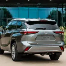 Celebrate the Best of Toyota Highlander with Limited 25th Edition Hybrid