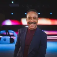 BMW Unveils Revolutionary Panoramic iDrive at CES 2025