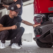 The 33 Stradale on the test bench with F1 Driver Valtteri Bottas