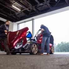 The 33 Stradale on the test bench with F1 Driver Valtteri Bottas