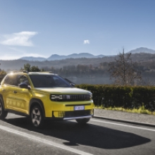  Fiat Grande Panda Makes Global Debut with Electric and Hybrid Powertrains, Taking on the B-Segment