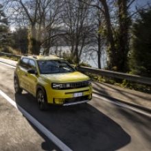  Fiat Grande Panda Makes Global Debut with Electric and Hybrid Powertrains, Taking on the B-Segment