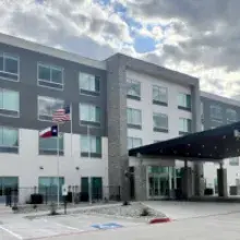 PMZ Secures $14.5M Loan for Fort Worth Holiday Inn Express