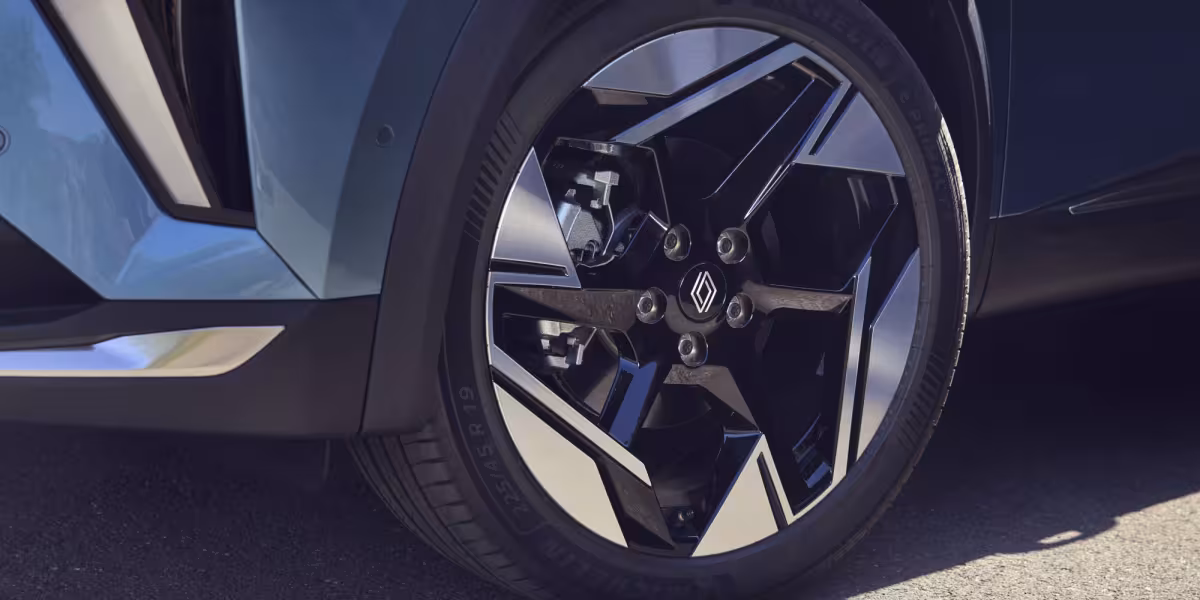 Renault Group: Pioneering Sustainable Mobility with e-POWER and Emblème