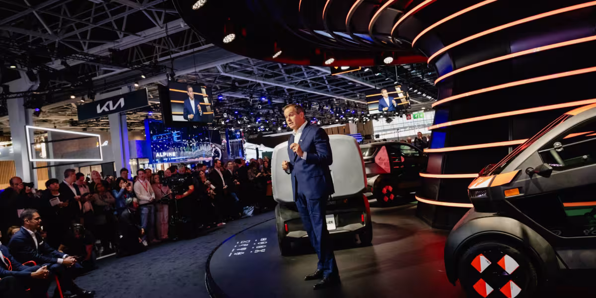Renault Group Steals the Show at Paris Motor Show 2024 with World Premieres and Concept Cars