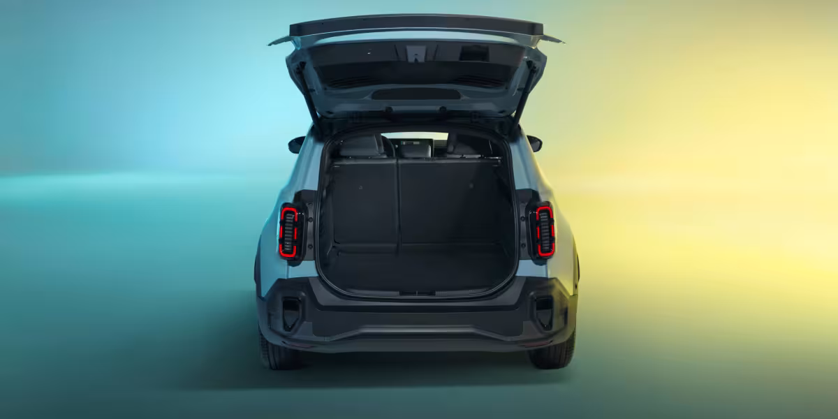 RENAULT 4 E-TECH ELECTRIC: THE COMEBACK OF A LEGEND