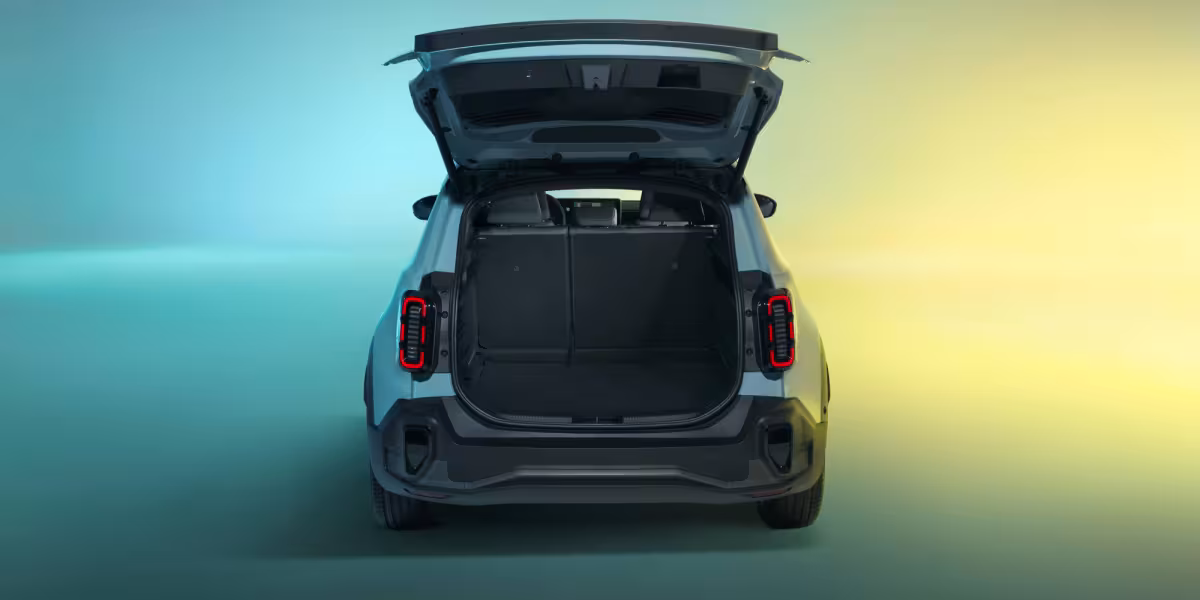 RENAULT 4 E-TECH ELECTRIC: THE COMEBACK OF A LEGEND