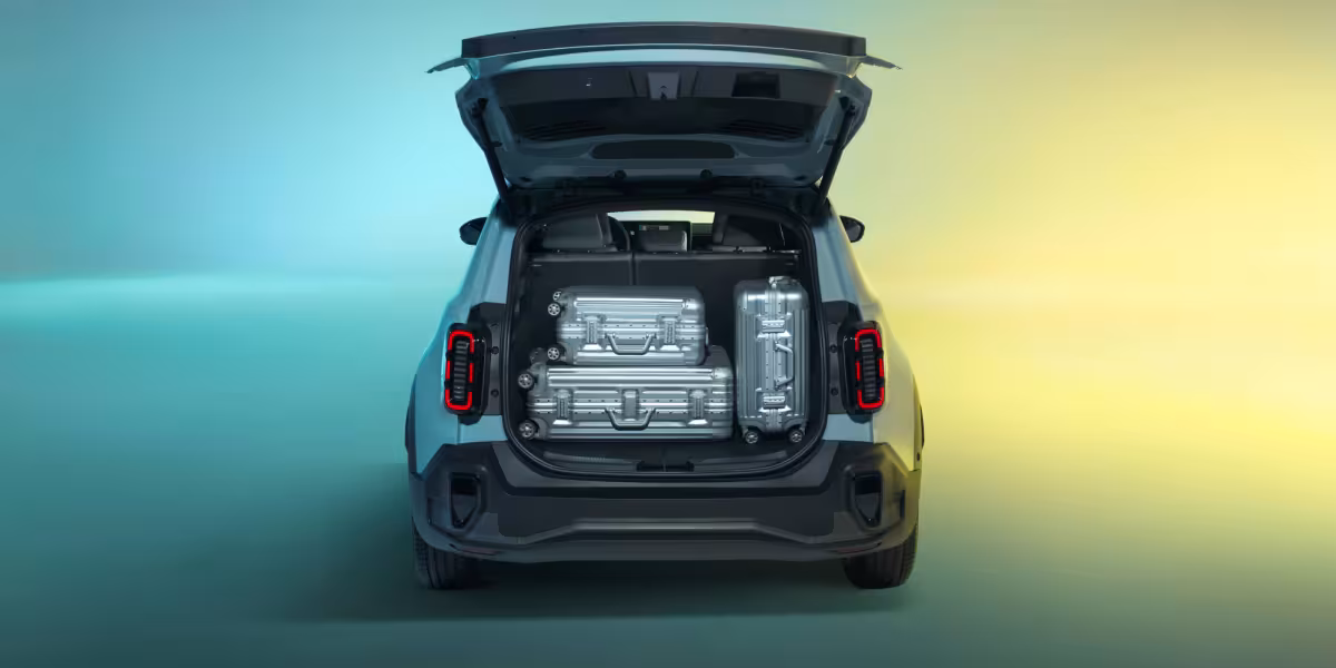 RENAULT 4 E-TECH ELECTRIC: THE COMEBACK OF A LEGEND