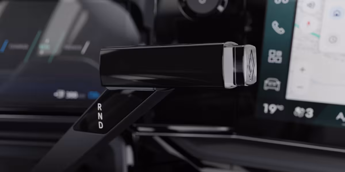 RENAULT 4 E-TECH ELECTRIC: THE COMEBACK OF A LEGEND