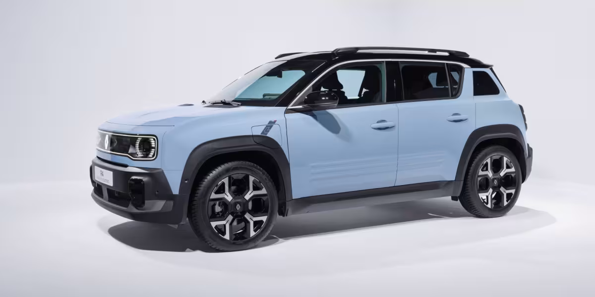 RENAULT 4 E-TECH ELECTRIC: THE COMEBACK OF A LEGEND