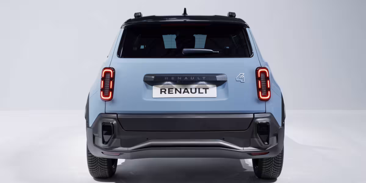 RENAULT 4 E-TECH ELECTRIC: THE COMEBACK OF A LEGEND