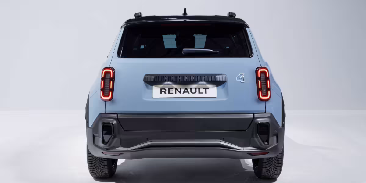 RENAULT 4 E-TECH ELECTRIC: THE COMEBACK OF A LEGEND