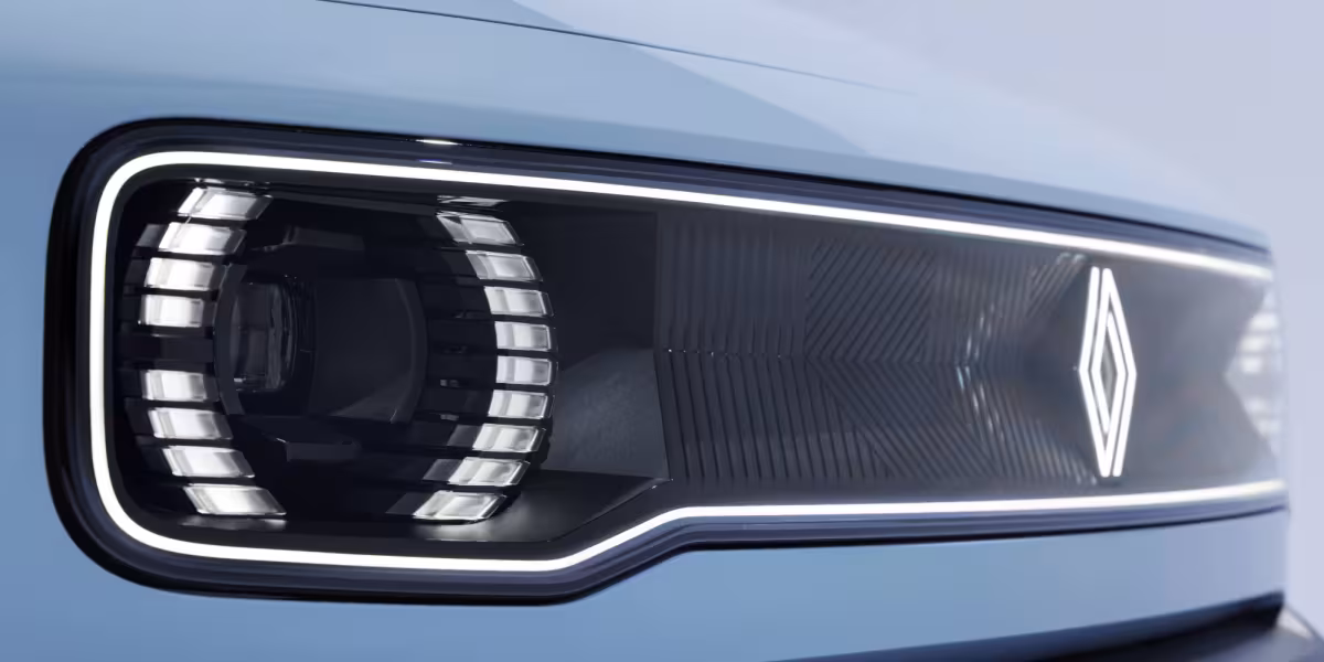 RENAULT 4 E-TECH ELECTRIC: THE COMEBACK OF A LEGEND