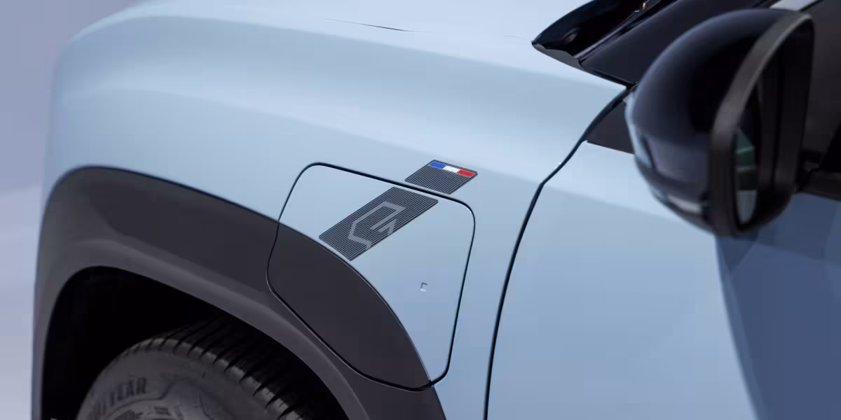 RENAULT 4 E-TECH ELECTRIC: THE COMEBACK OF A LEGEND