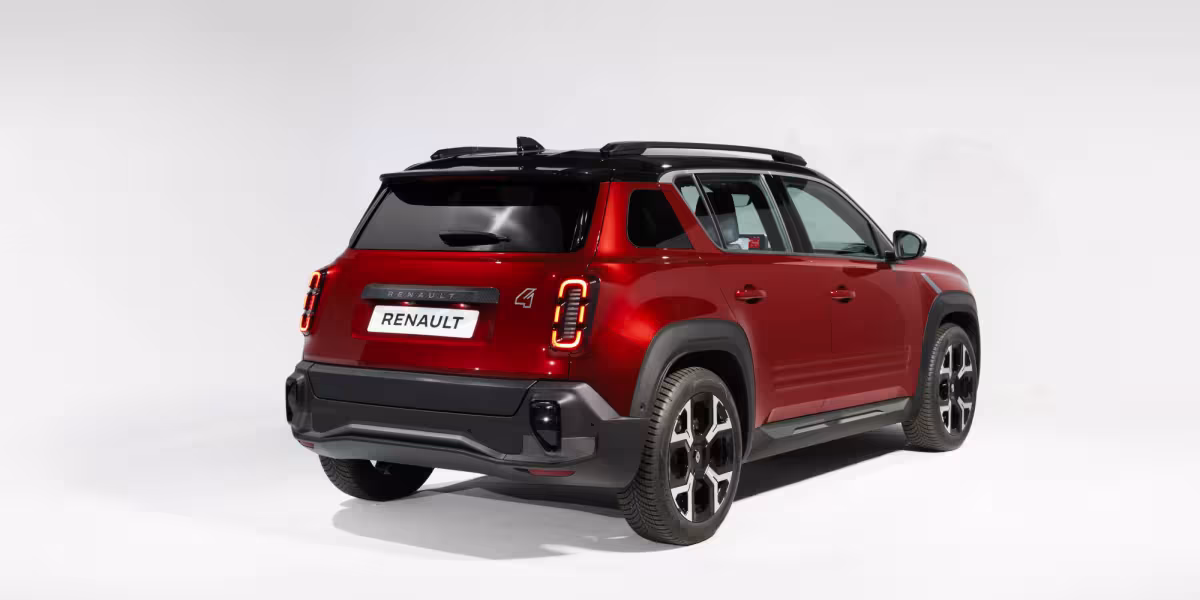 RENAULT 4 E-TECH ELECTRIC: THE COMEBACK OF A LEGEND