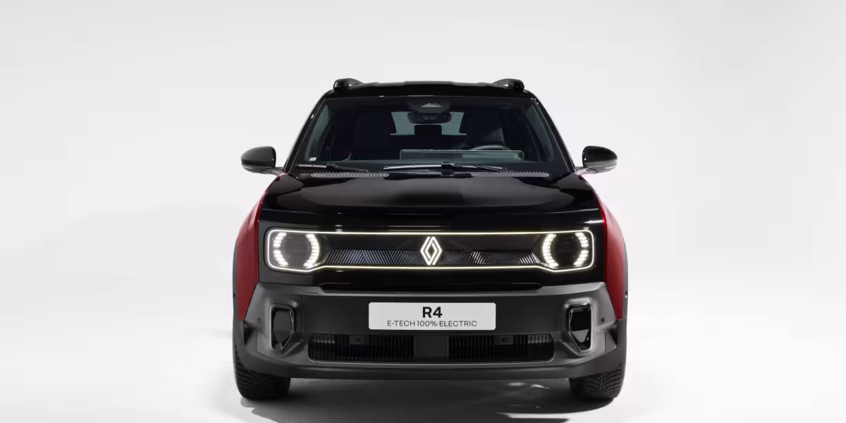 RENAULT 4 E-TECH ELECTRIC: THE COMEBACK OF A LEGEND