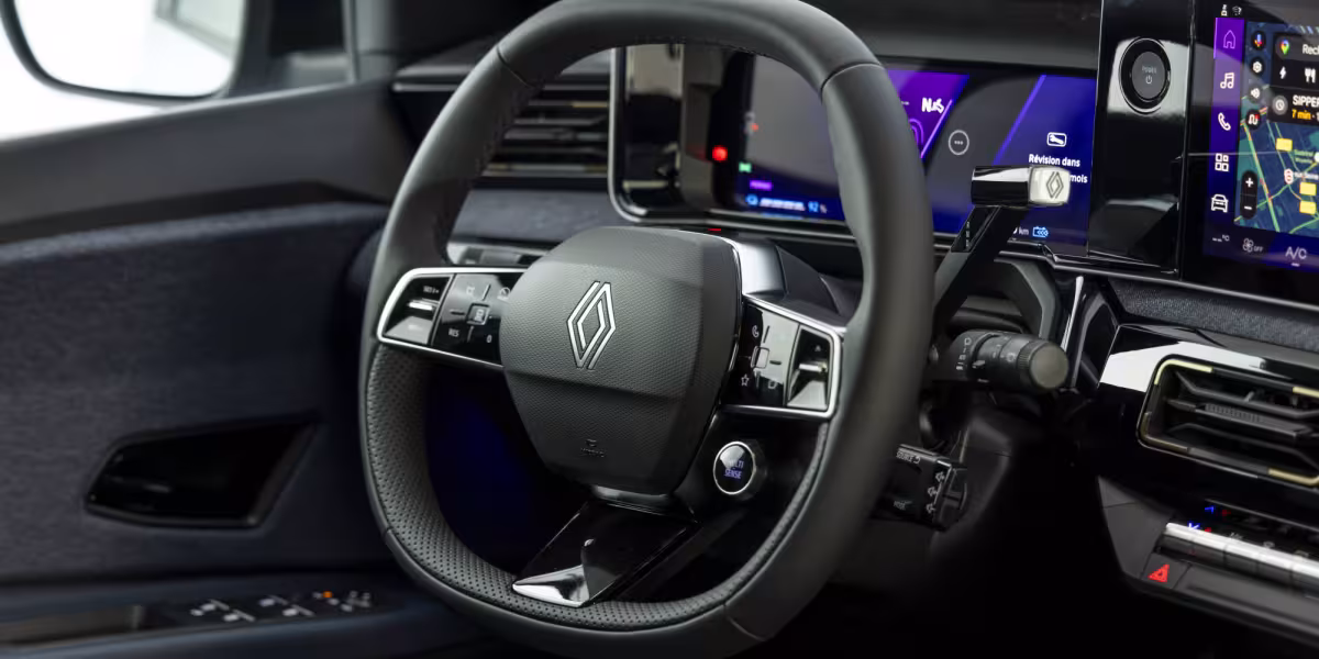 RENAULT 4 E-TECH ELECTRIC: THE COMEBACK OF A LEGEND