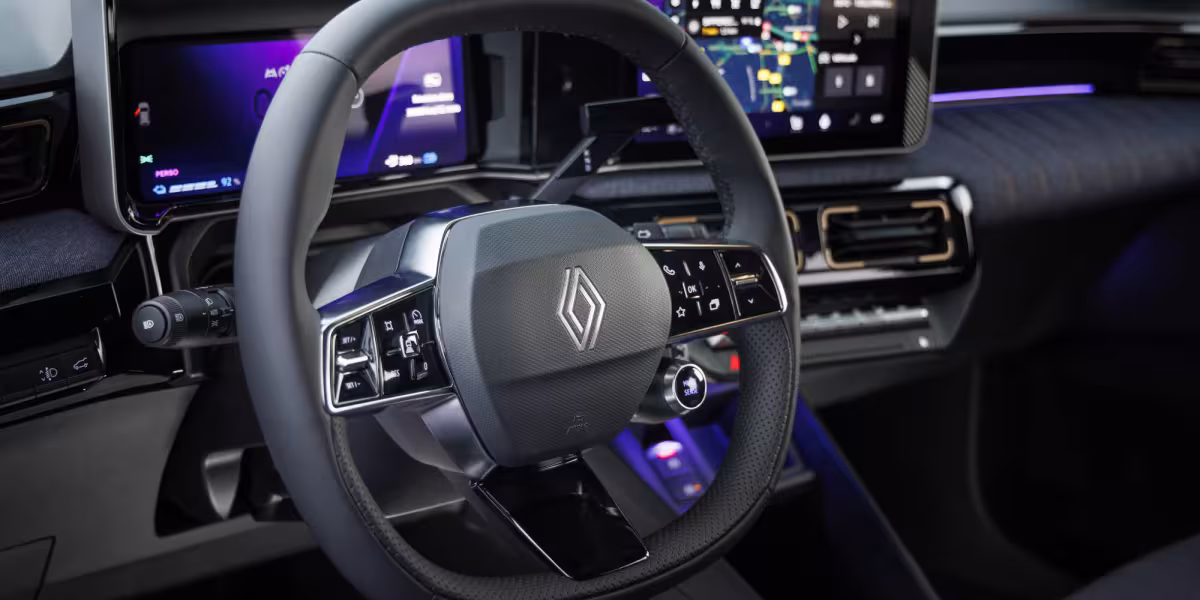 RENAULT 4 E-TECH ELECTRIC: THE COMEBACK OF A LEGEND