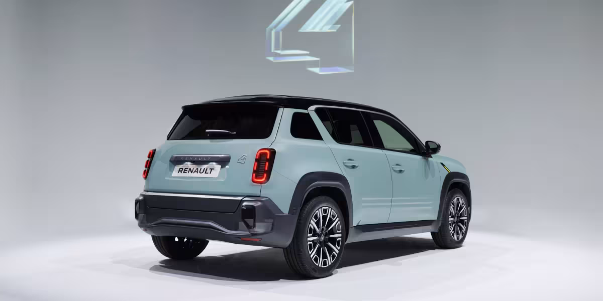 RENAULT 4 E-TECH ELECTRIC: THE COMEBACK OF A LEGEND