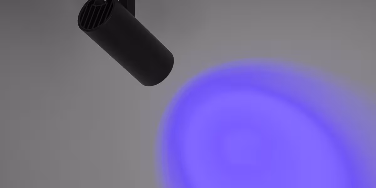 COMFORTABLE LIGHT THROUGH CONTROLABLE LED TECHNOLOGY