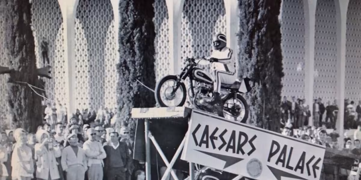 TRIUMPH UNVEILS TWO NEW ROCKET 3 EVEL KNIEVEL LIMITED EDITIONS