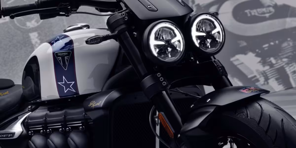 TRIUMPH UNVEILS TWO NEW ROCKET 3 EVEL KNIEVEL LIMITED EDITIONS