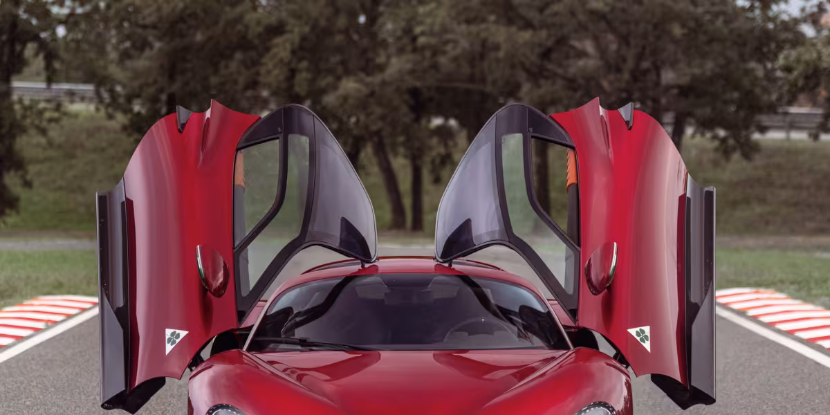 The 33 Stradale on the test bench with F1 Driver Valtteri Bottas