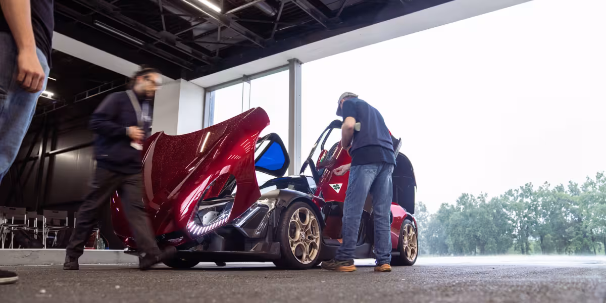 The 33 Stradale on the test bench with F1 Driver Valtteri Bottas
