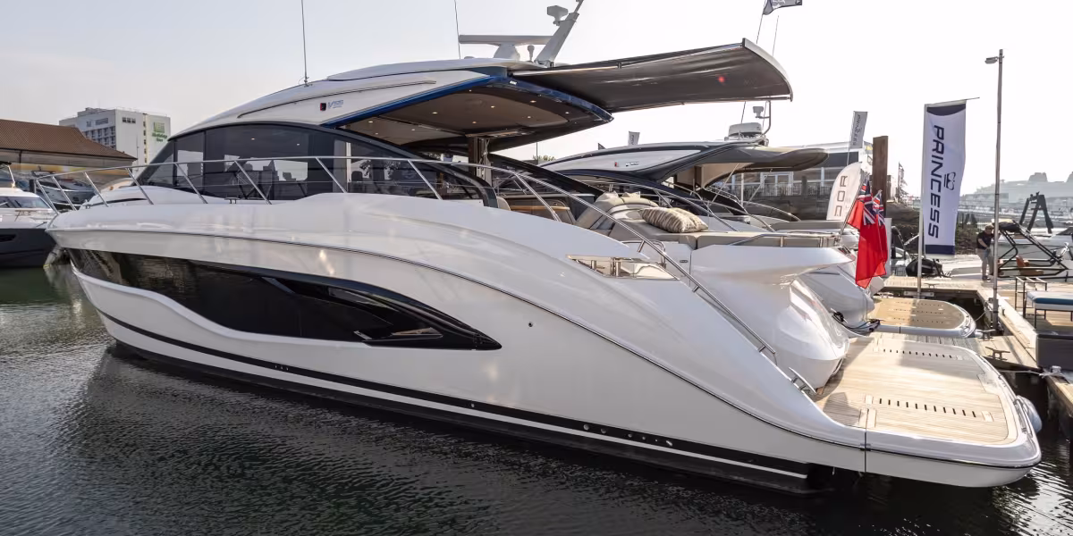 PRINCESS V55
