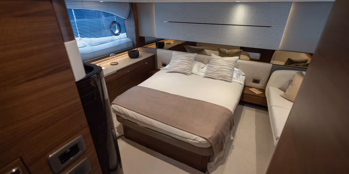 PRINCESS V55