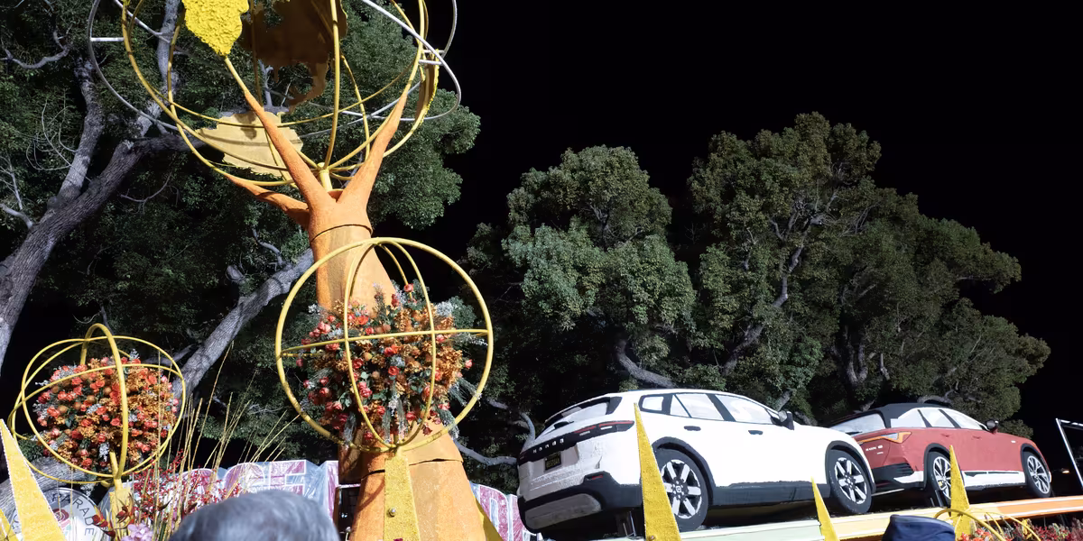 Honda Electrifies the 2025 Rose Parade